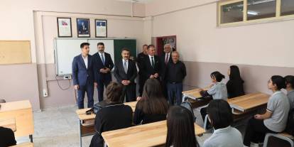 Kangal’da liseye yeni başlayanlara sürpriz!