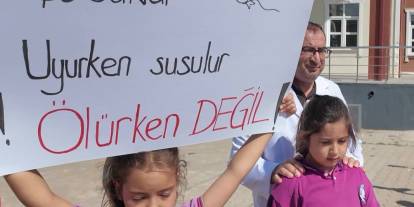 "Uçurtmalar Vurulmasın, Gökyüzü Çocuklara Kalsın"