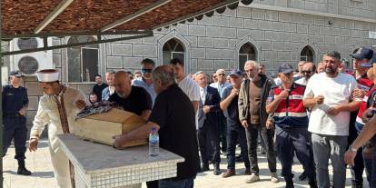 Umay bebek, aynı kazada ölen annesinin yanına defnedildi