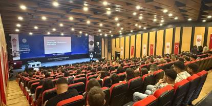 Hazırlık öğrencilerine üniversite yaşamı öncesi oryantasyon