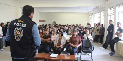 Şarkışla’da öğrencilere 'sanal bahis' semineri