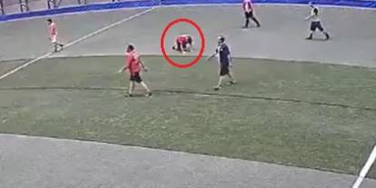 Halı sahada kalp krizi geçiren sağlık çalışanı kurtarılamadı
