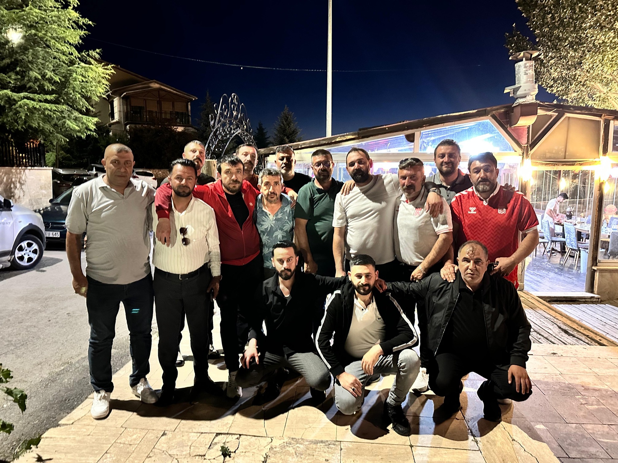 lginlar-58-yeni-yonetimini-acikladi1.jpg