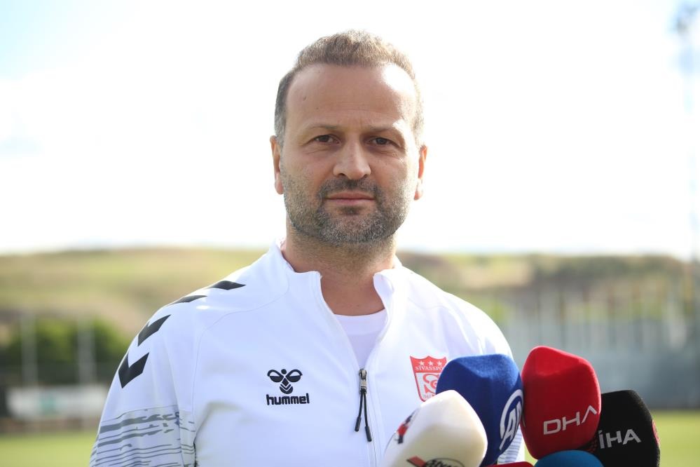 osman-zeki-korkmaz-thierry-henry-olacak.jpg