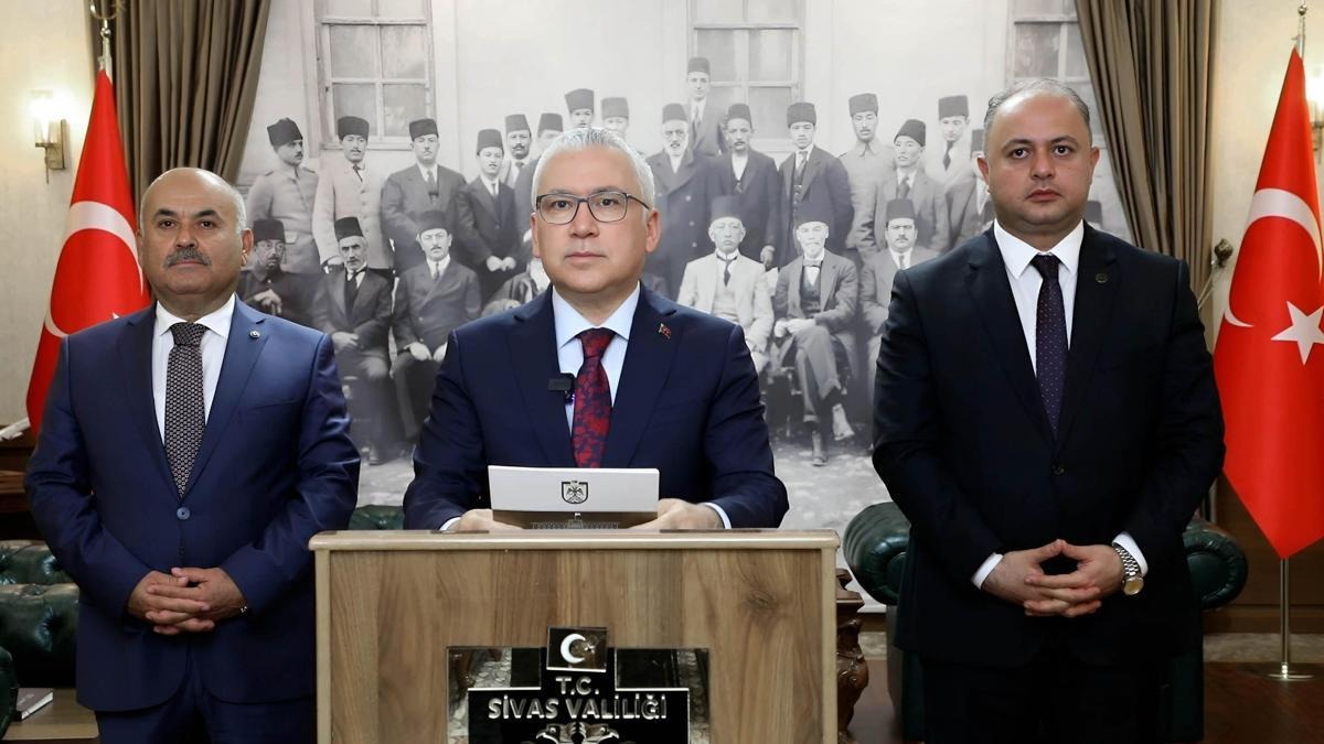 sivasta-vatandaslar-kene-tehdidine-karsi-cagrida-bulundu.jpg