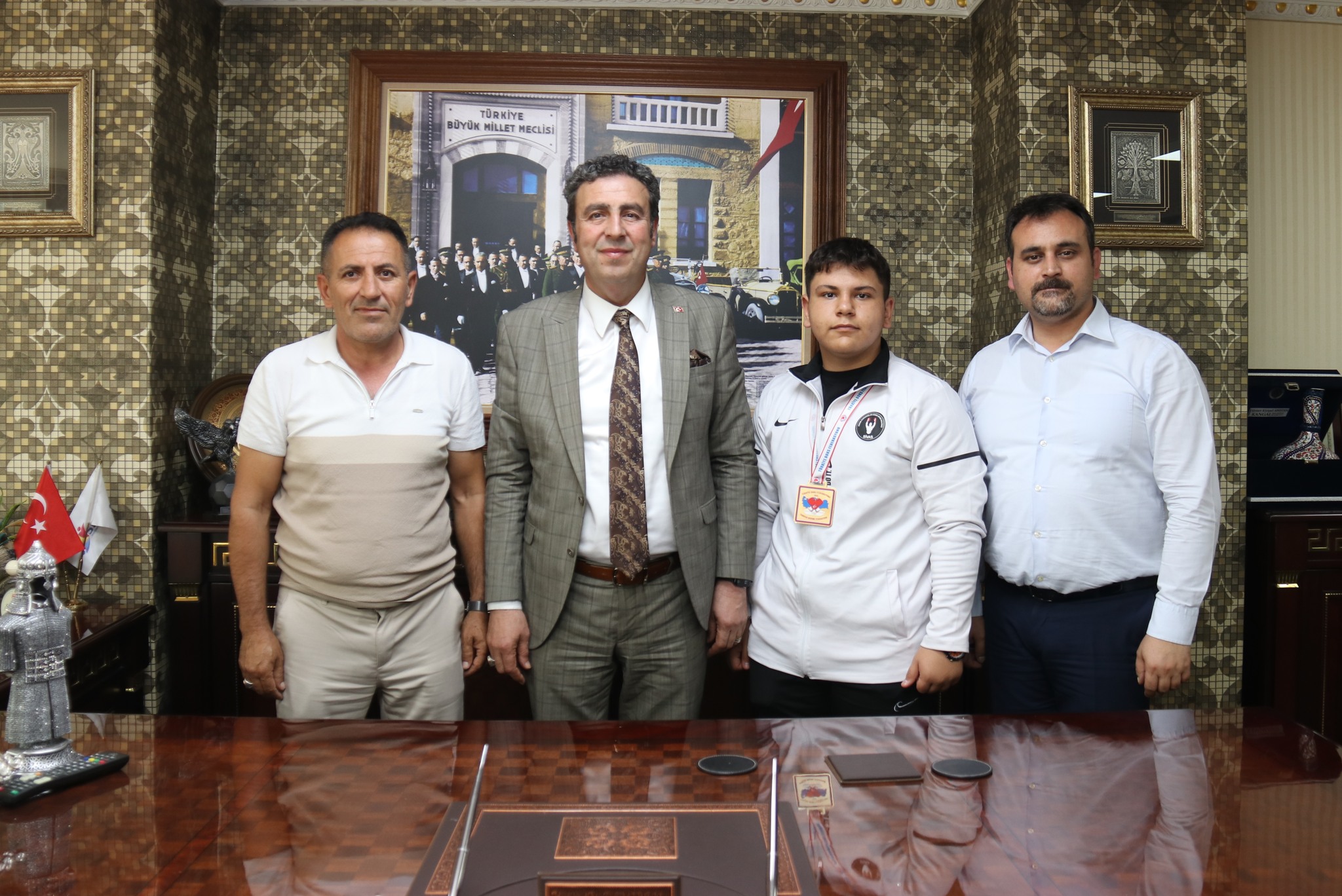 boksor-sesob-ziyaret-1.jpg