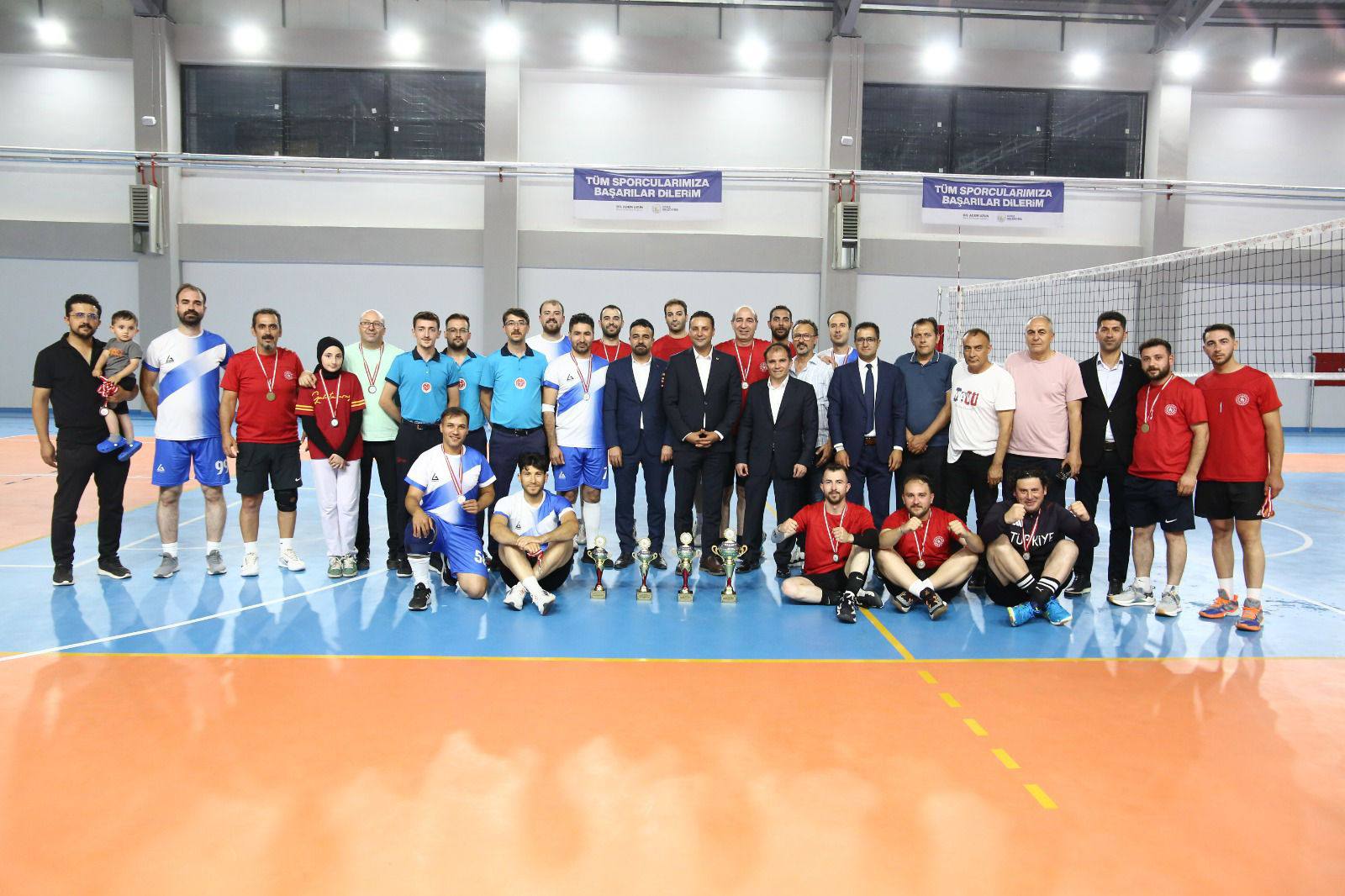 belediye-voleybol-kupa-1.jpg
