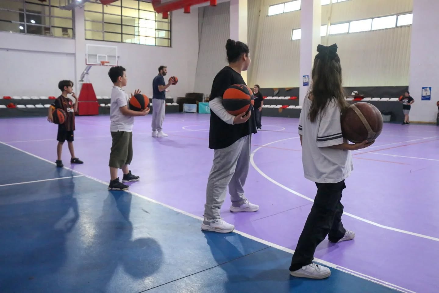 gbs-basketbol-yaz-okulu-2.jpg