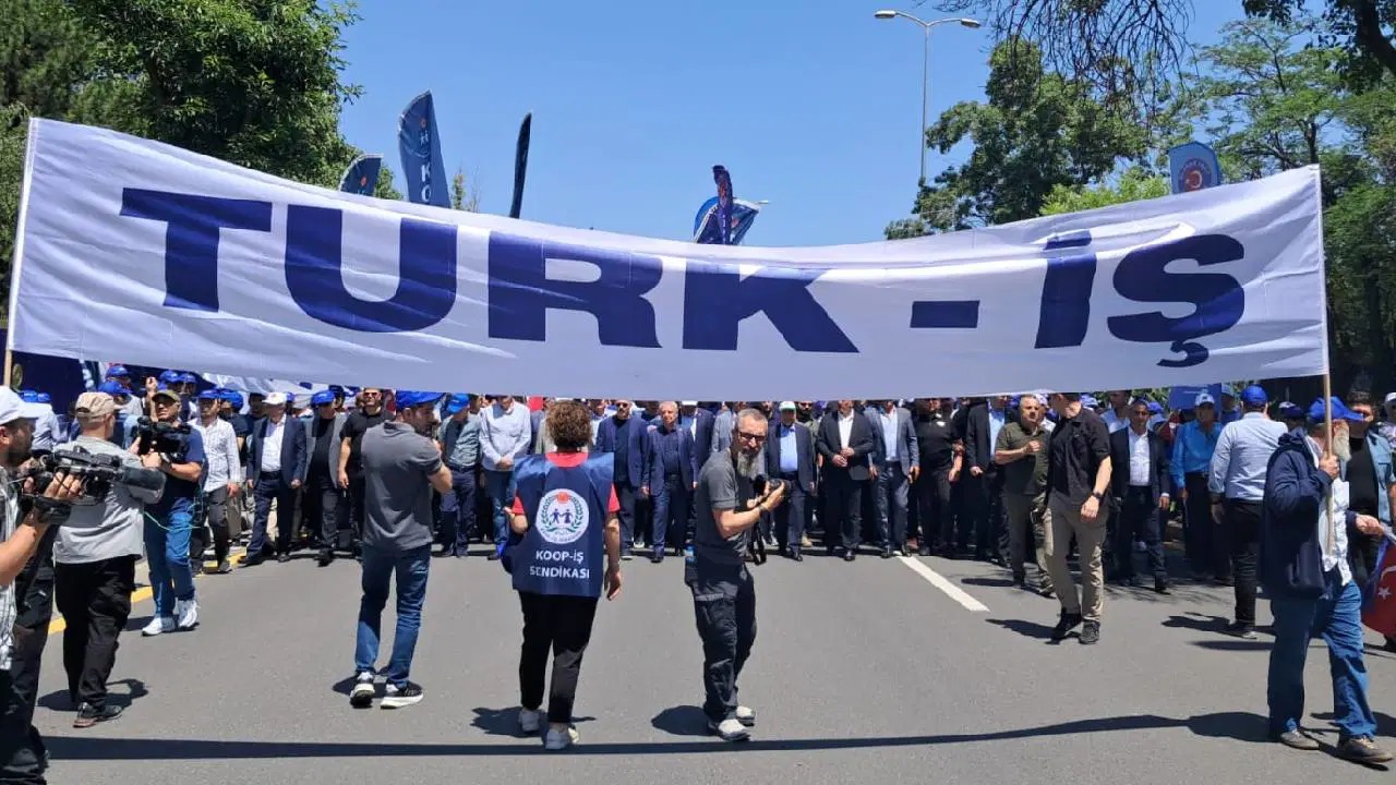 turk-isten-abdullah-gulere-tepki.jpg