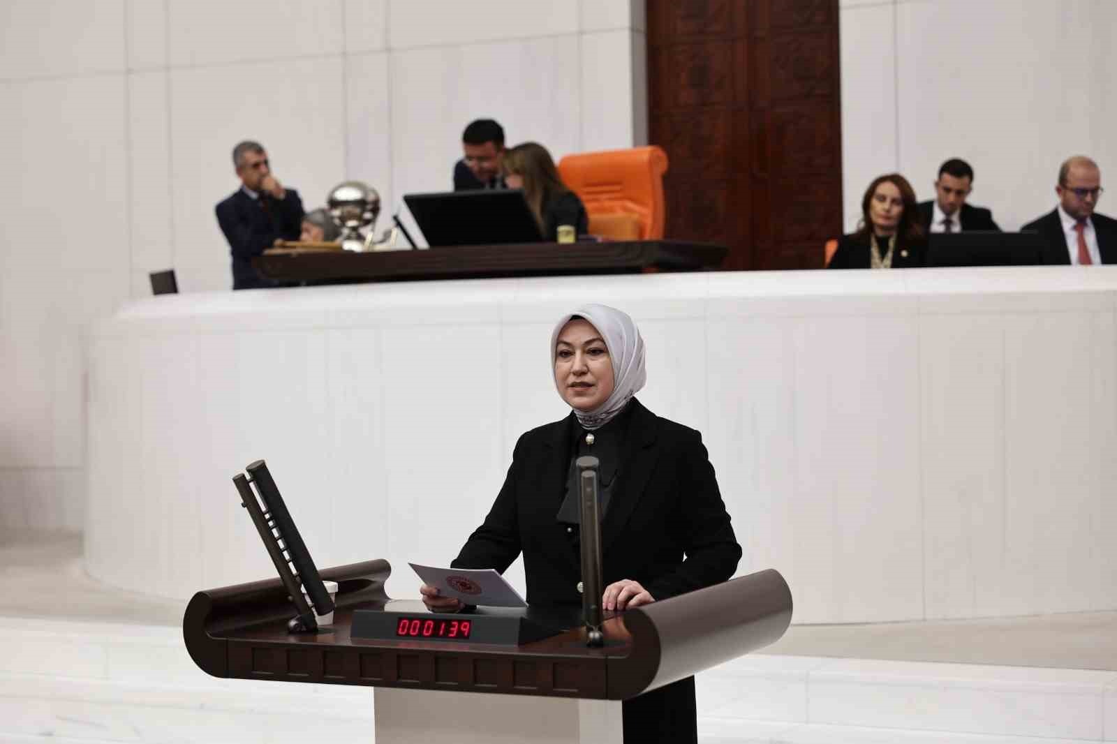 ak-parti-sivas-milletvekili-toy.jpg
