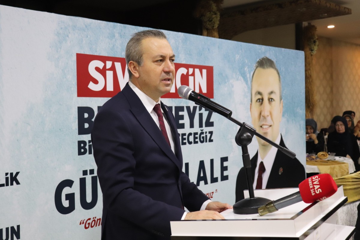 20240205-dr-adem-uzun-sivasi-vizyoner-bir-gelecege-tasiyacak-358335-b40f1a42eae28cd0aa31.jpg