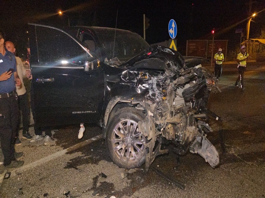 hasta-nakil-ambulansi-ile-carpisan-kamyo-845683-250773.jpg