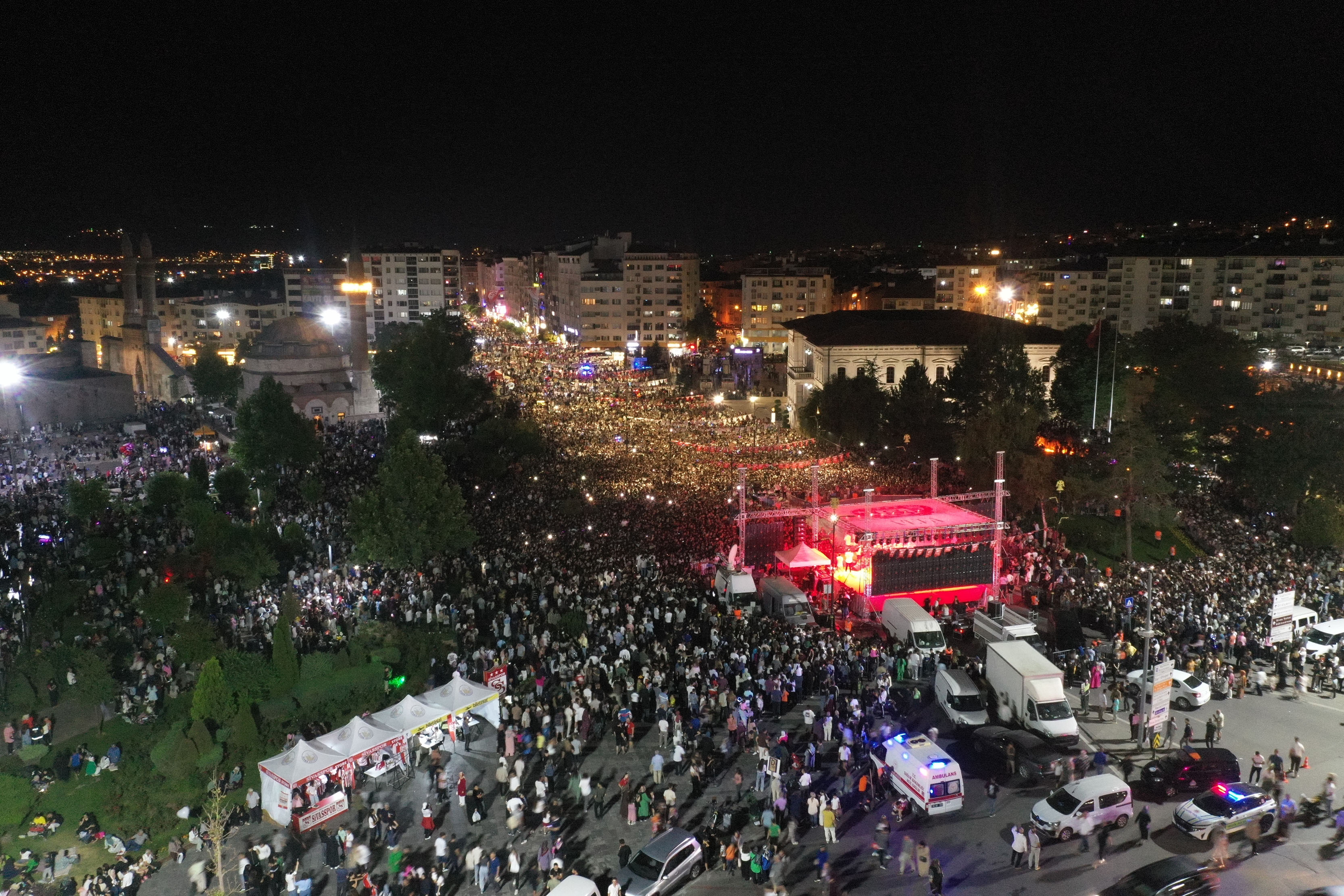 sivasspor-vefa-gecesi-2.jpg