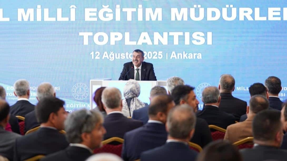 12143231-12140436-bakan-tekyn-81.jpg