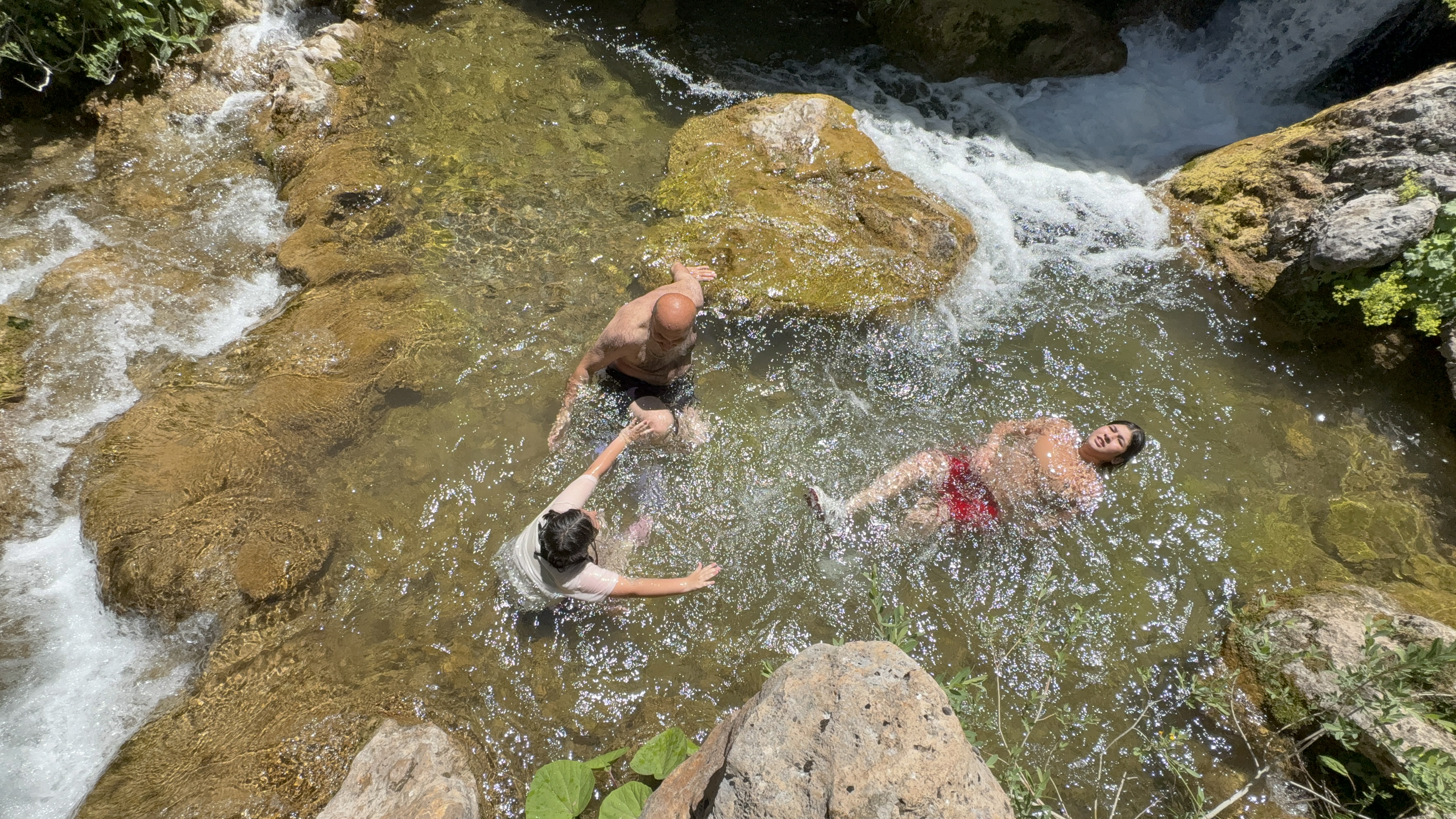 880-kilometre-mesafeden-selale-serinli-871283-258721.jpg