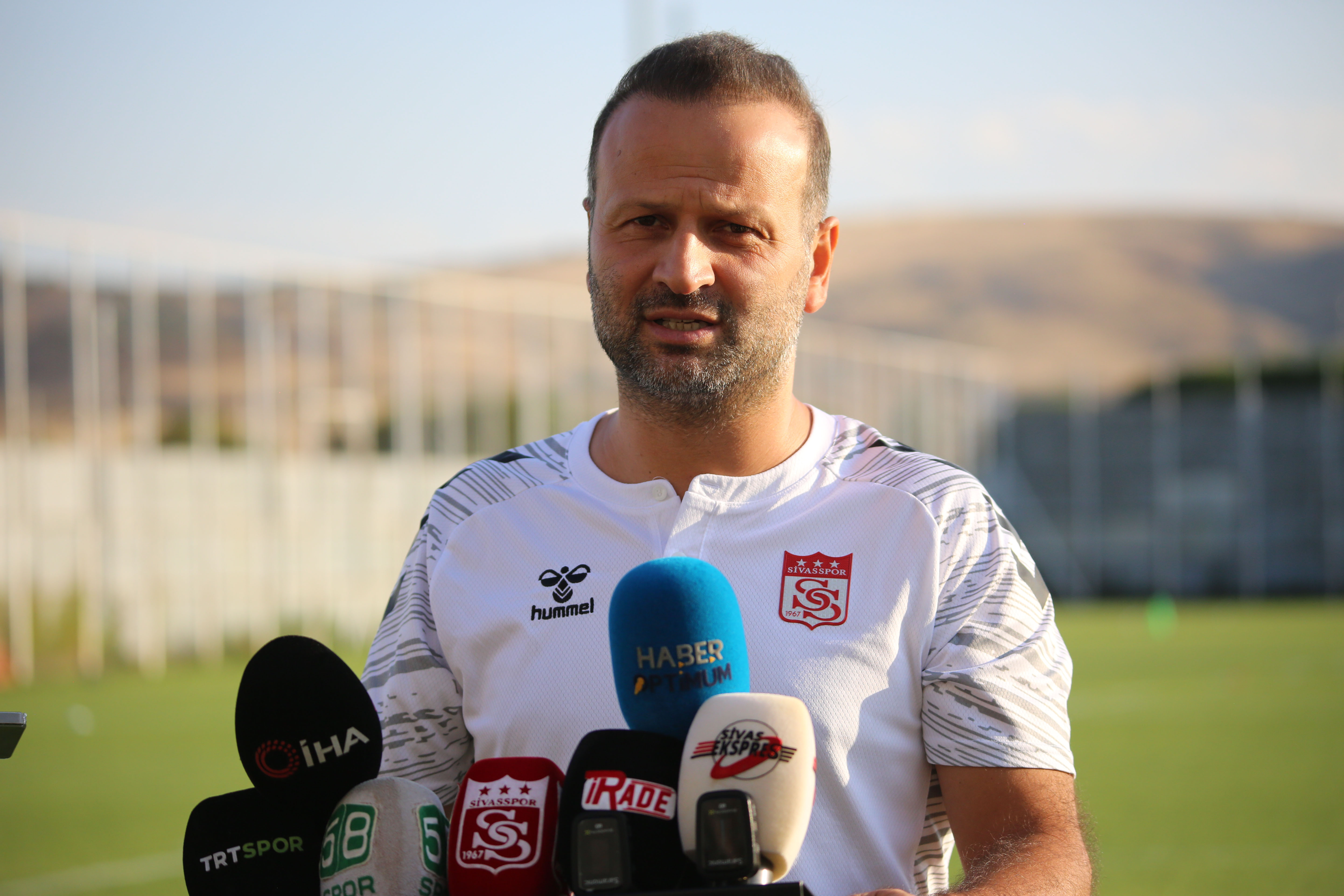 oguz6277.jpg