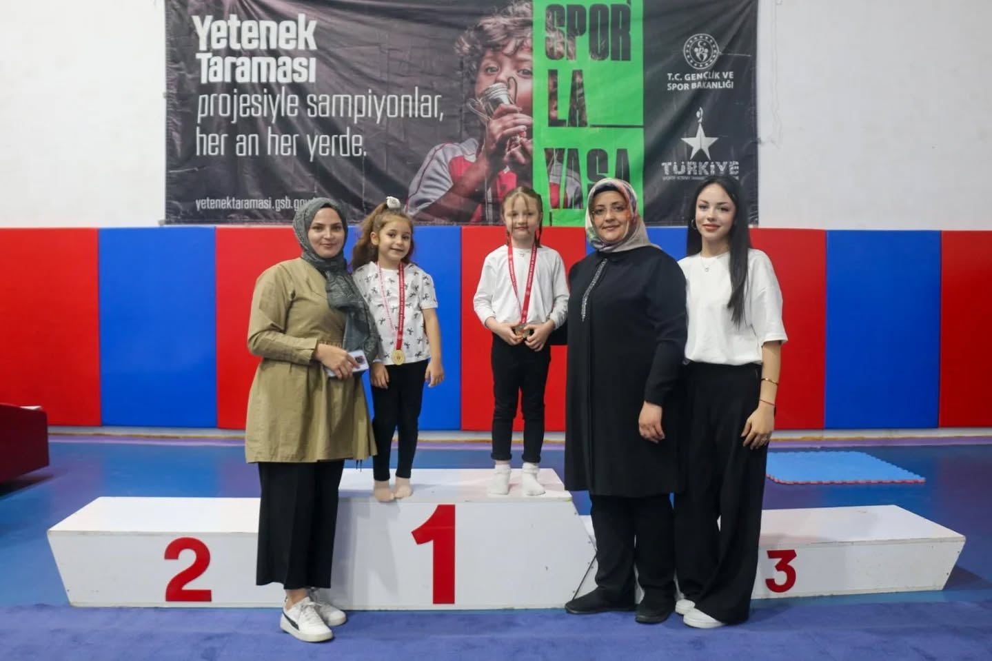 wushu-musabakalari-3.jpg