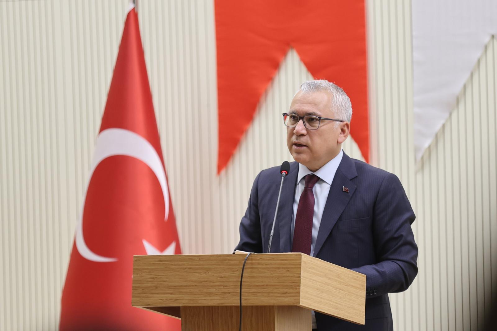 aa-20250901-38990613-38990610-sivasta-yeni-adli-yil-dolayisiyla-toren-duzenlendi.jpg