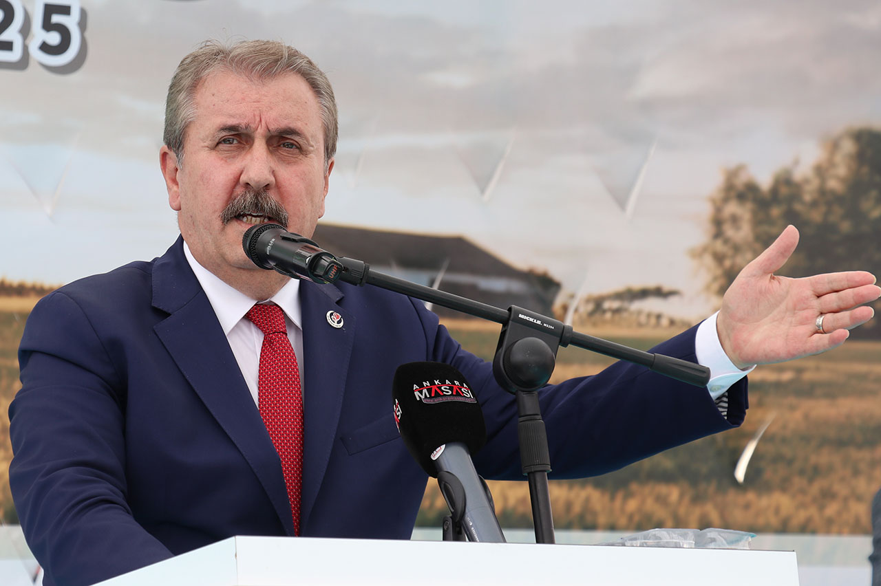 aa-20250904-39022590-39022585-tbmm-baskanvekili-bekir-bozdag-agro-tarim-sivas-fuari-acilisinda-konustu.jpg