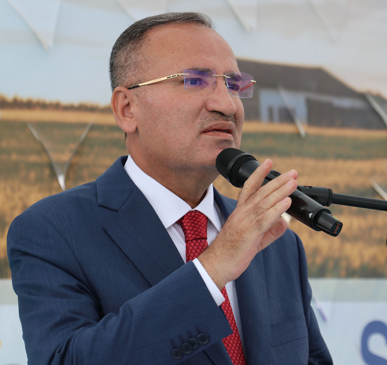 aa-20250904-39022590-39022587-tbmm-baskanvekili-bekir-bozdag-agro-tarim-sivas-fuari-acilisinda-konustu.jpg