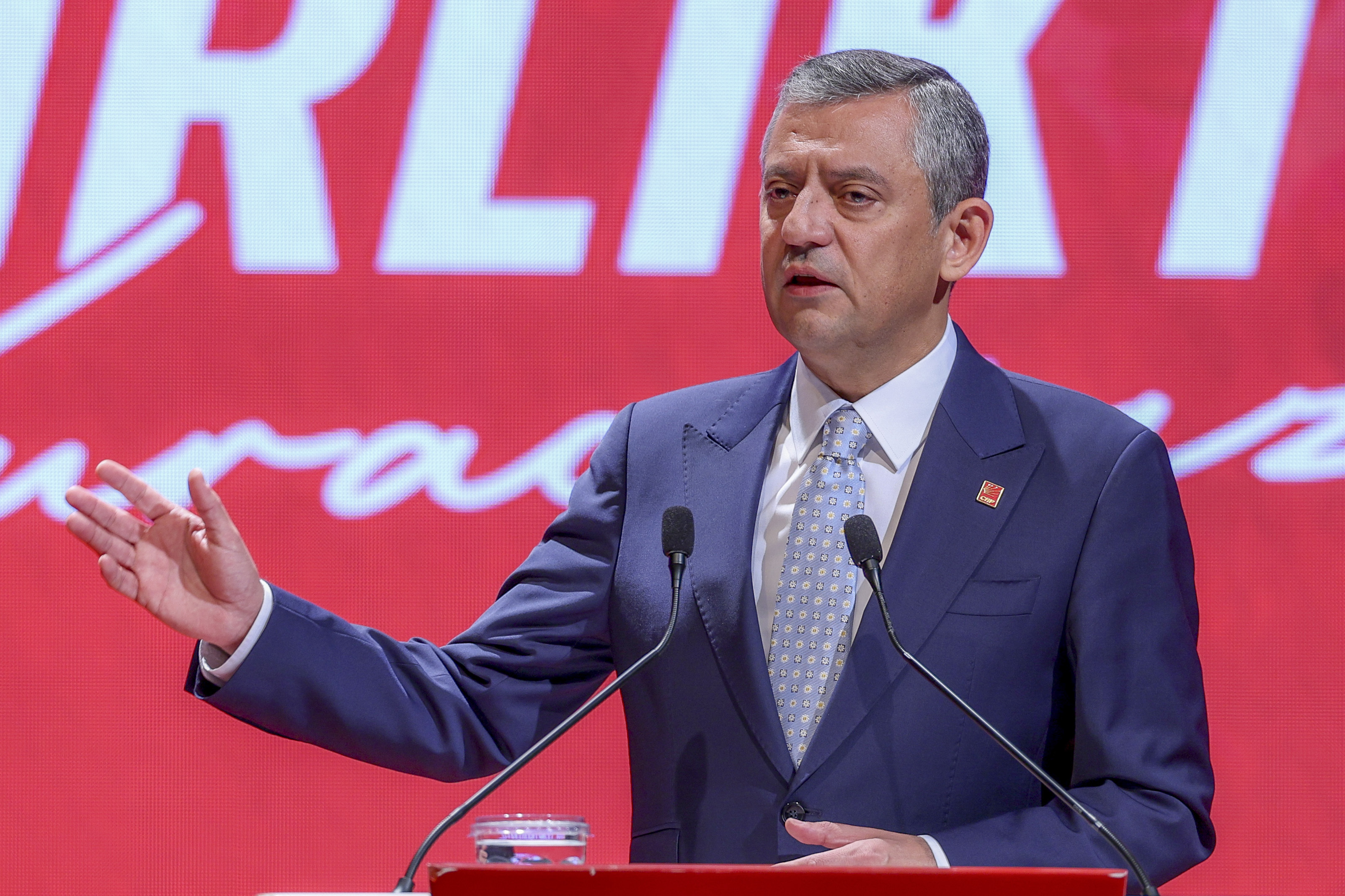 ozgur-ozel-ne-yaparsaniz-yapin-basarama-903513-268383.jpg