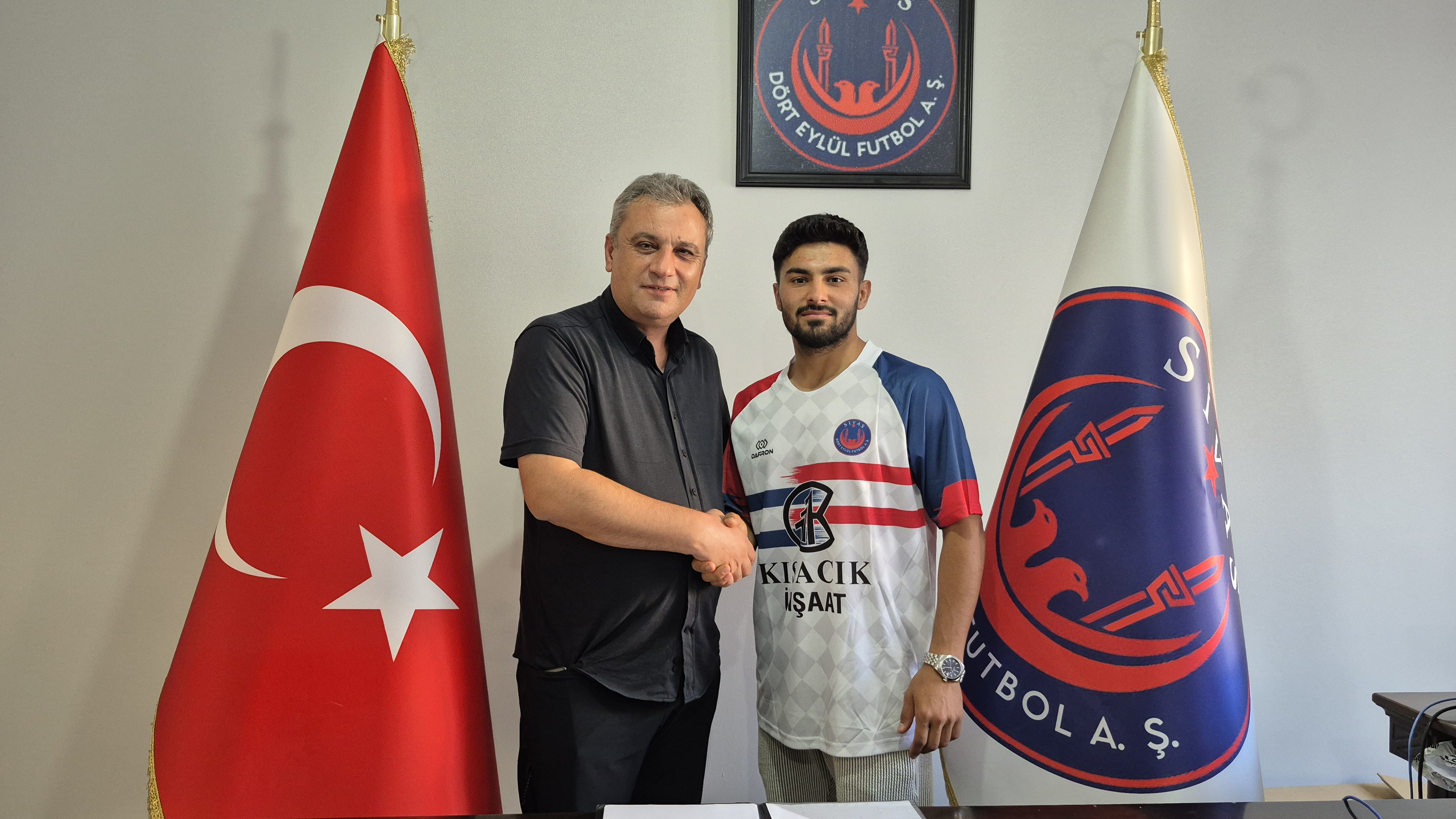 sivas-dort-eylul-futbol-transferler-1.jpg