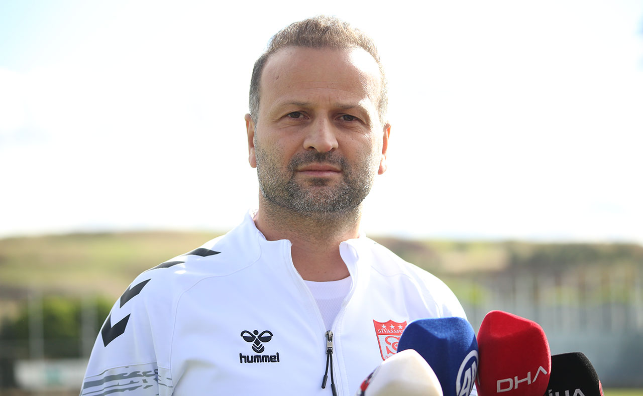 osman-zeki-korkmaz-konusmama-1.jpg