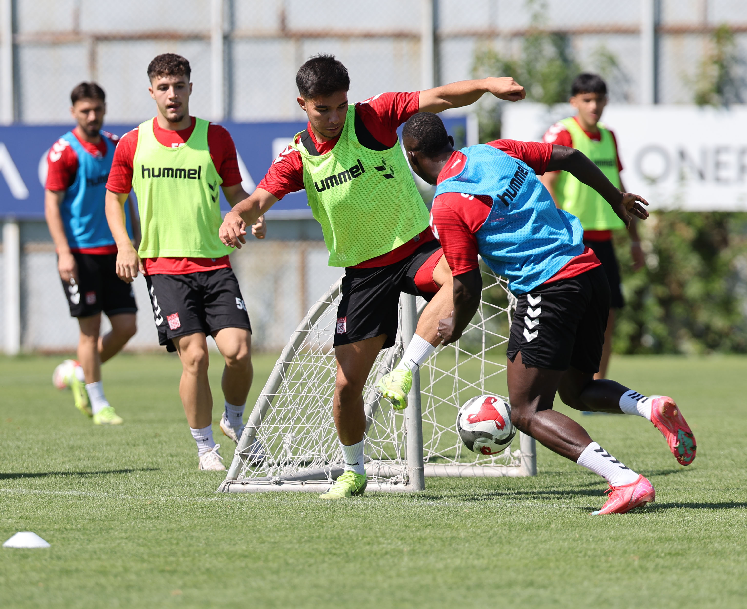 aa-20250916-39128525-39128523-sivasspor-kupa-macina-hazir.jpg