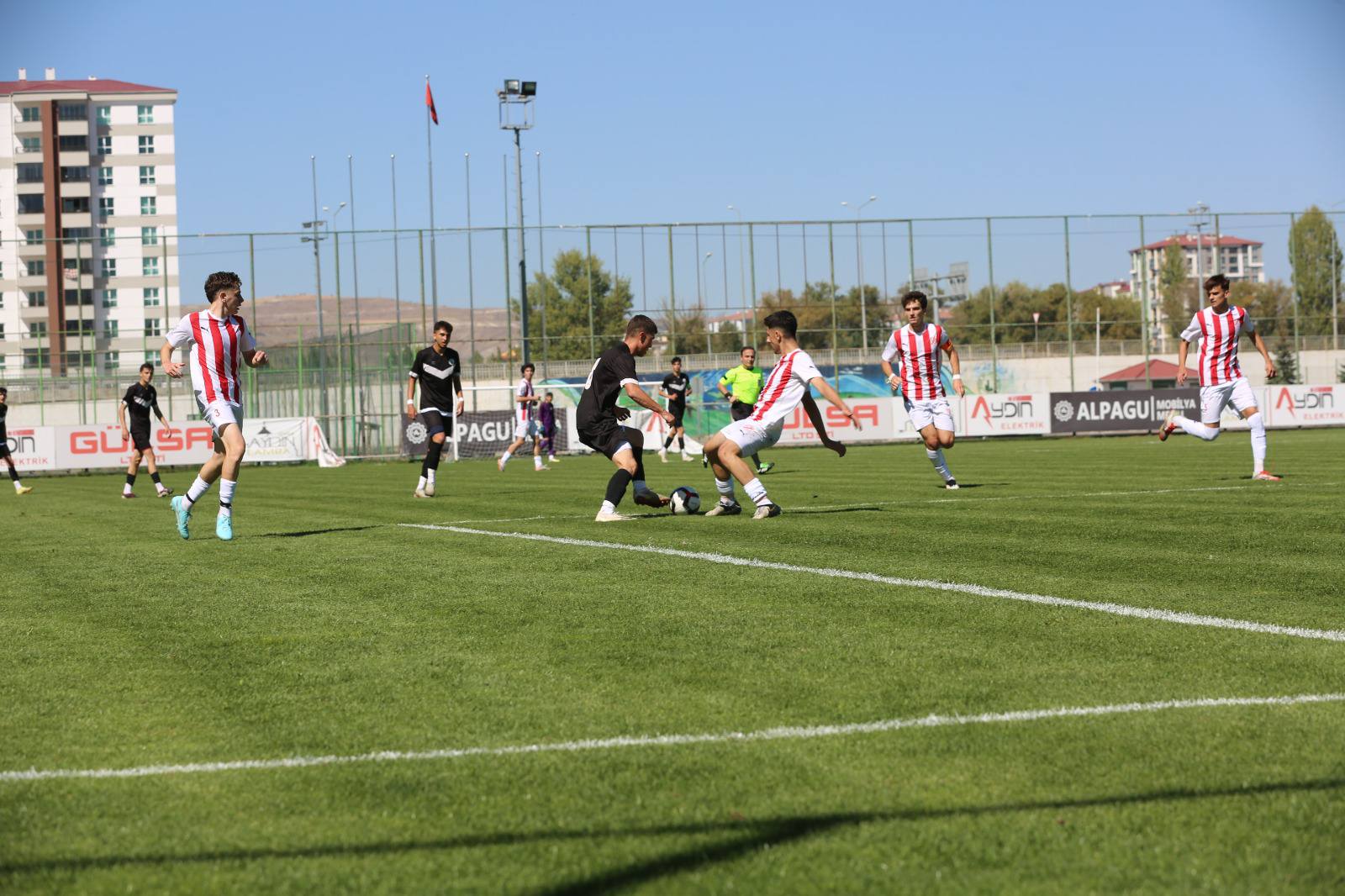 sivas-gucu-belediyespor-u19-mac-3.jpg