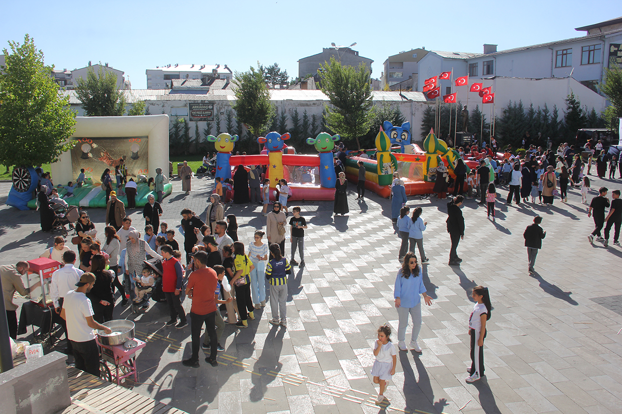 aa-20250927-39240863-39240860-zarada-cocuk-senligi-duzenlendi.jpg