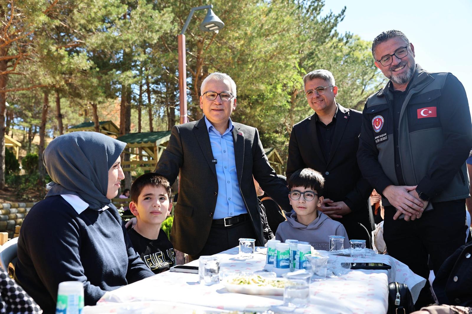 aa-20250927-39242301-39242299-sivasta-sehit-aileleri-ve-gaziler-piknikte-bulustu.jpg