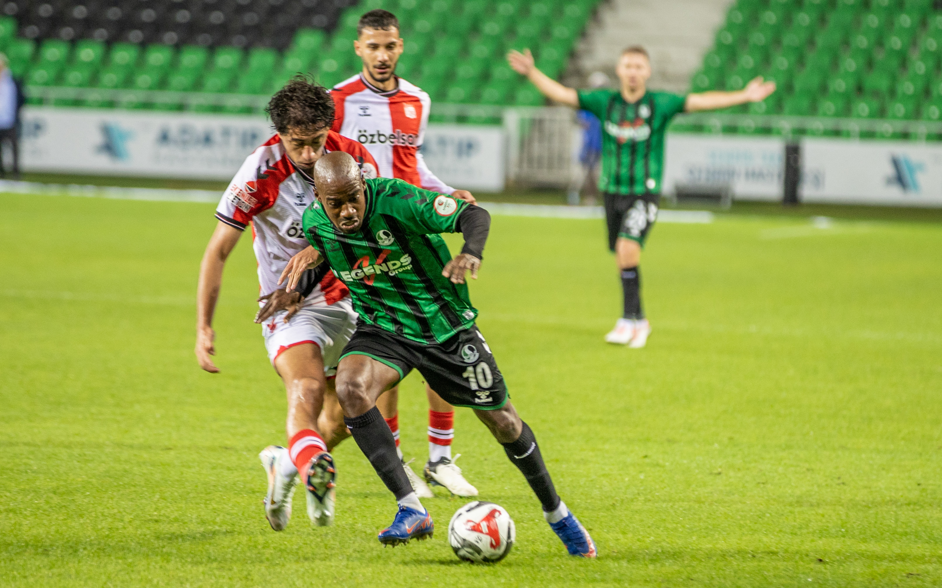 1-lig-8-hafta-panorama-2.jpg