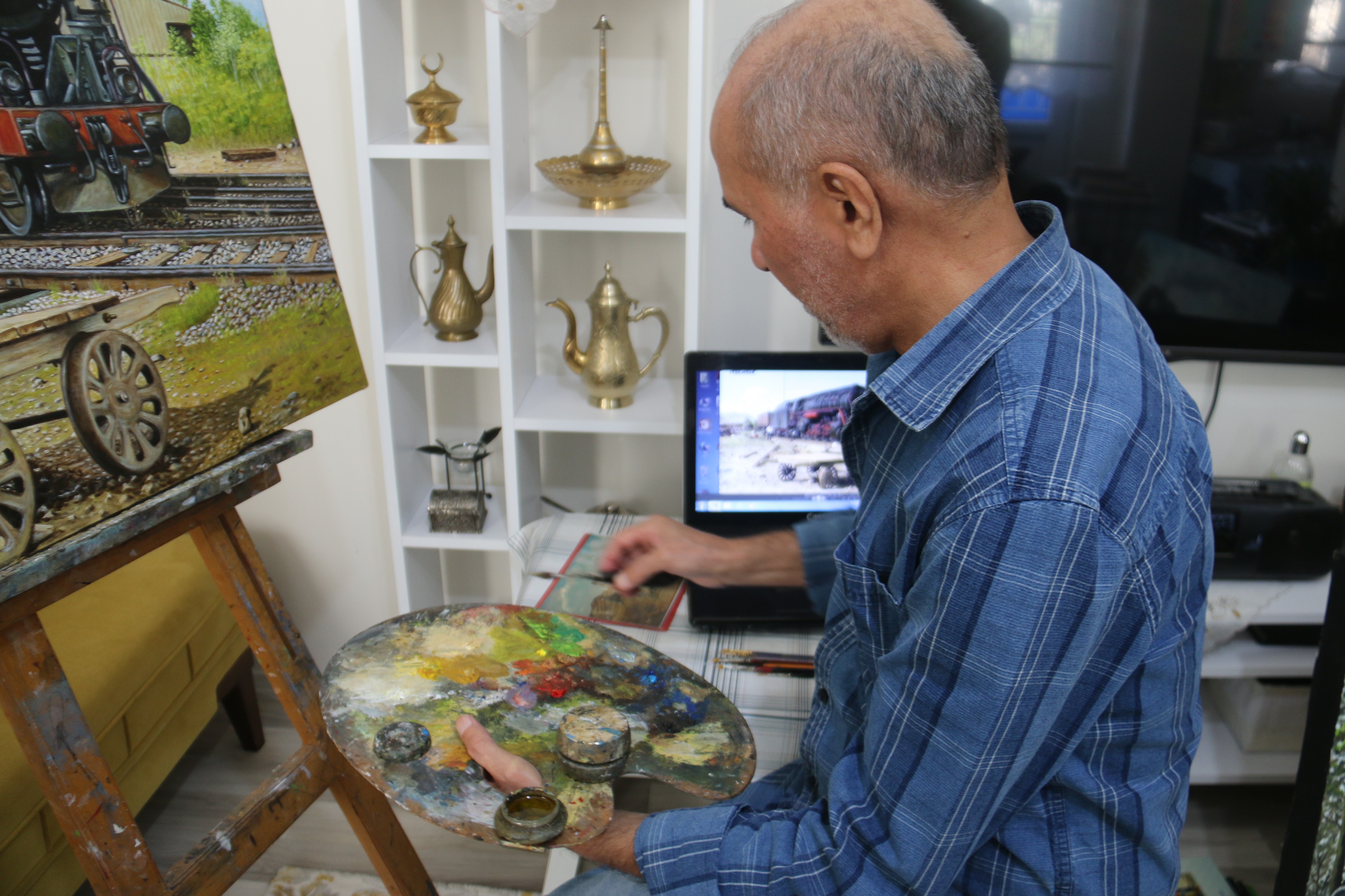 aw556615-02.jpg