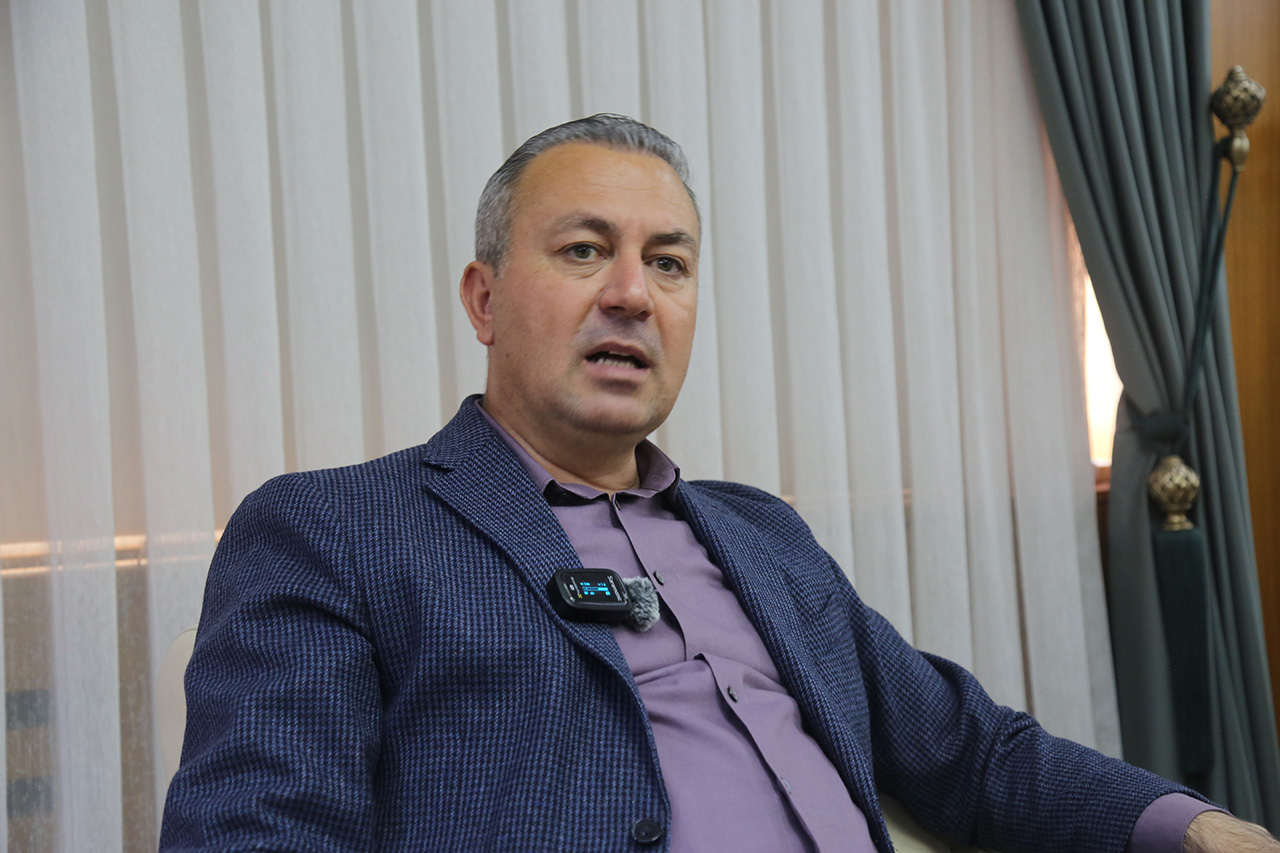 oguz7132.jpg