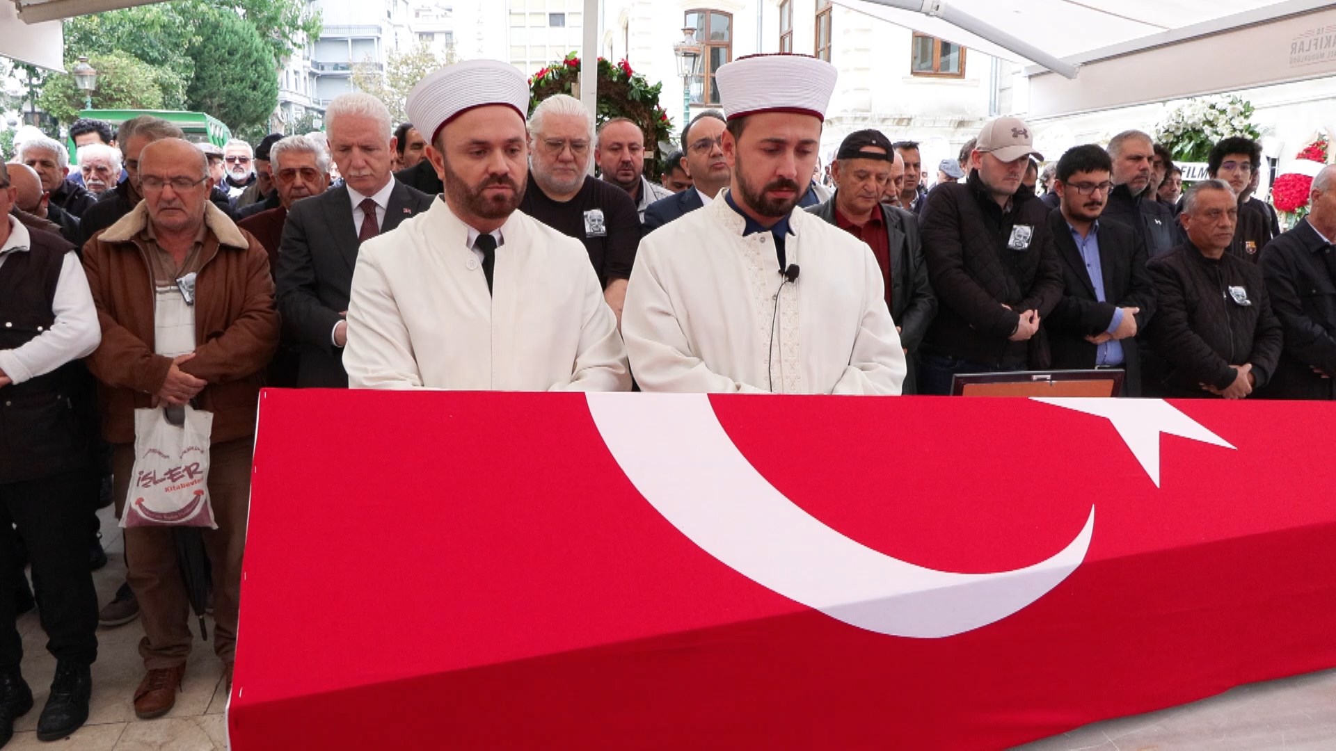 istanbul-oyuncu-arif-erkin-guzelbeyoglu-969330-287896.jpg