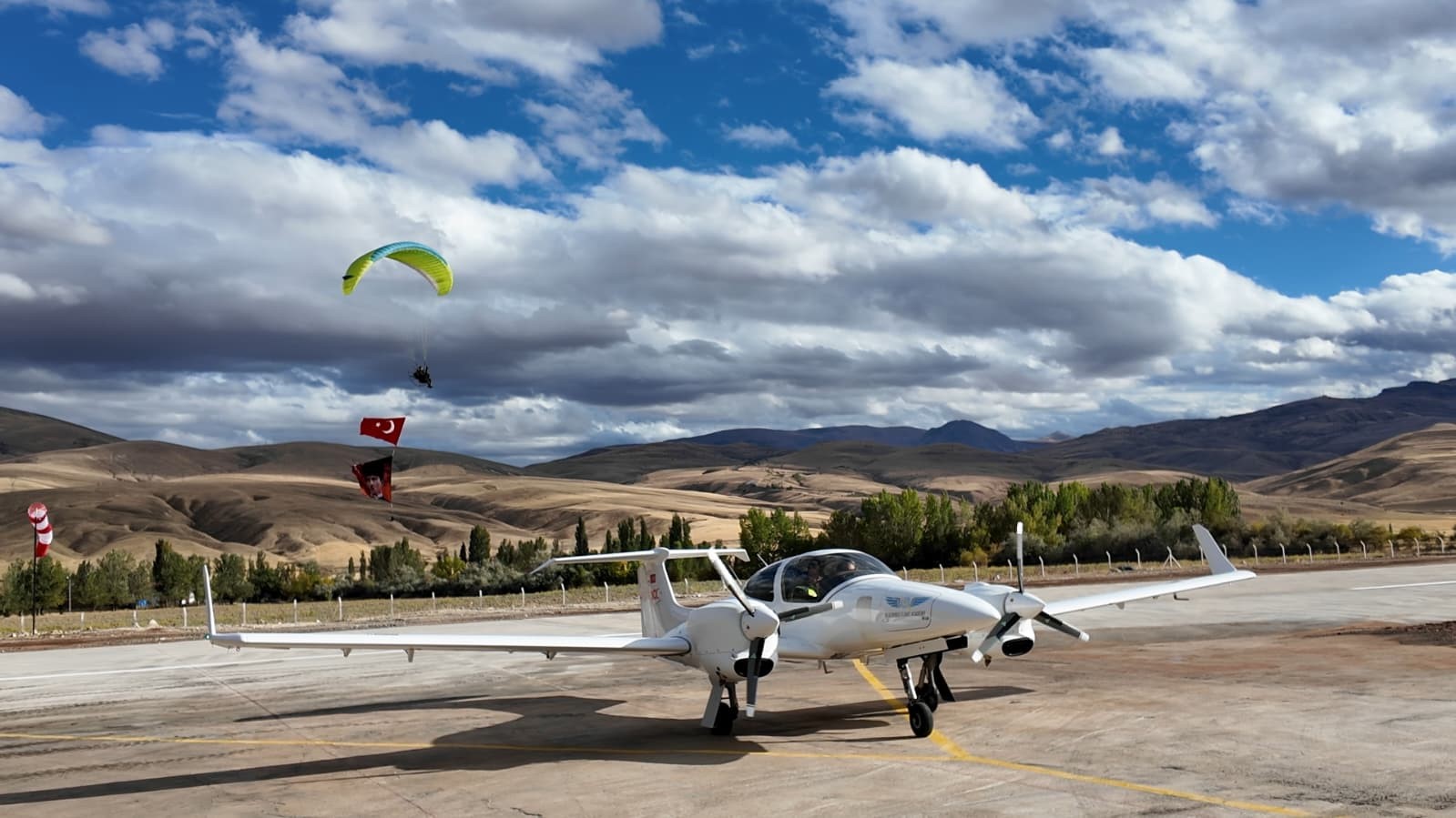 aw568197-01.jpg