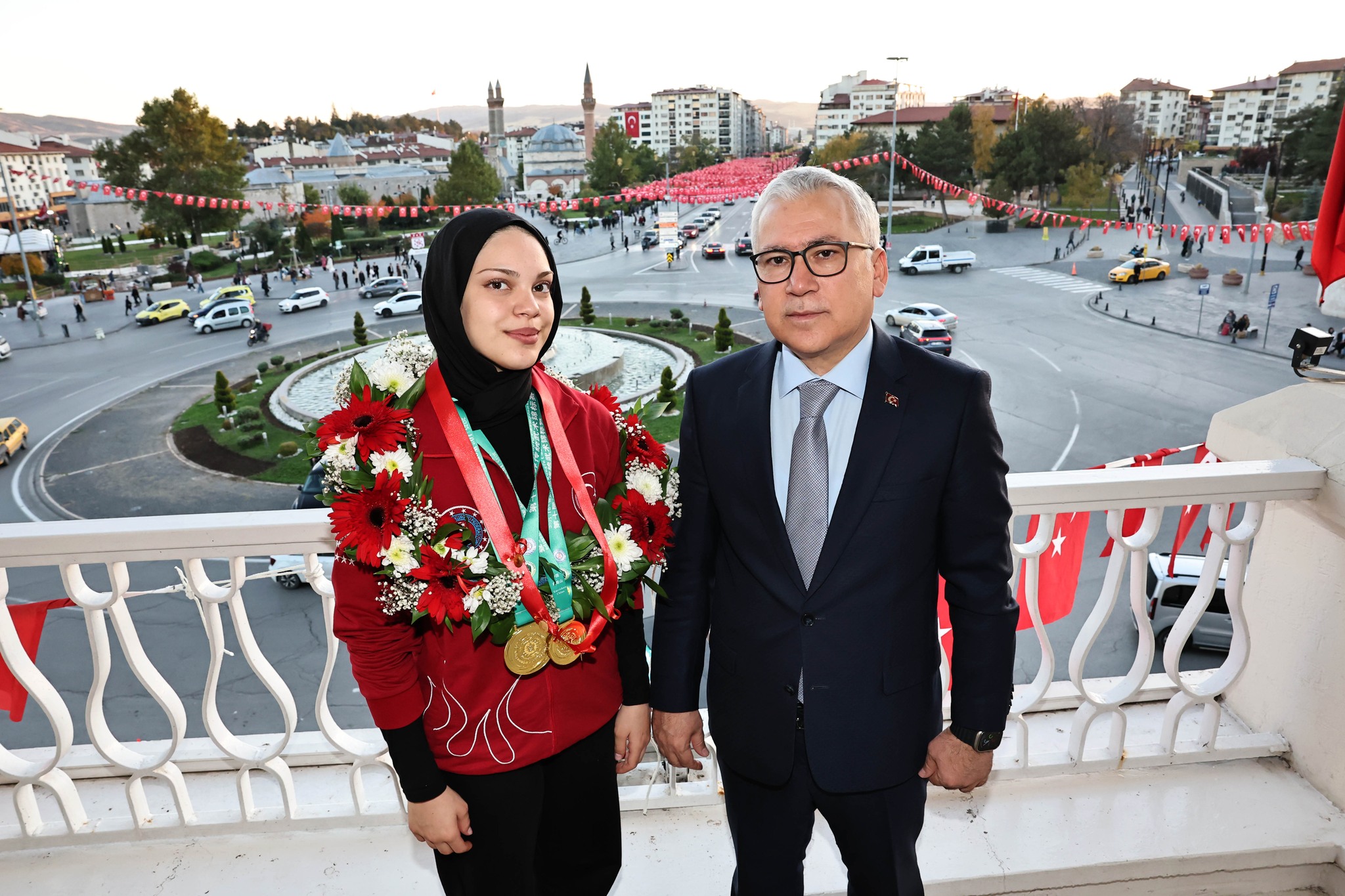 wushu-afra-vali-baskan-ziyaret-4.jpg