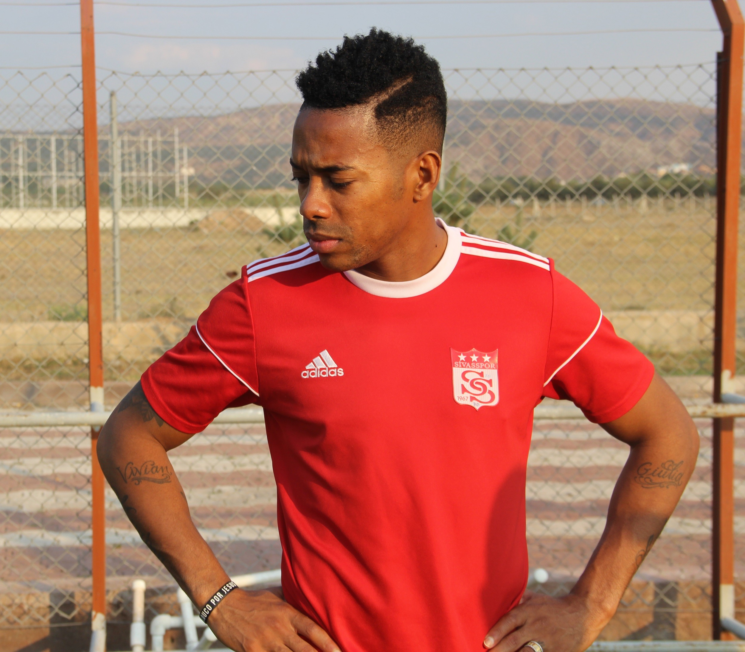 sivasspor-eski-yildiz-robinho-1.jpg