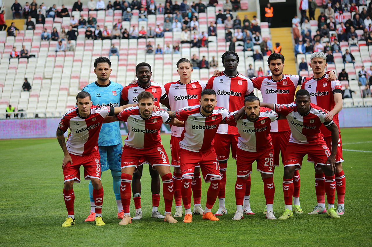 esenler-erokspor-sivasspor-randevu-1.jpg