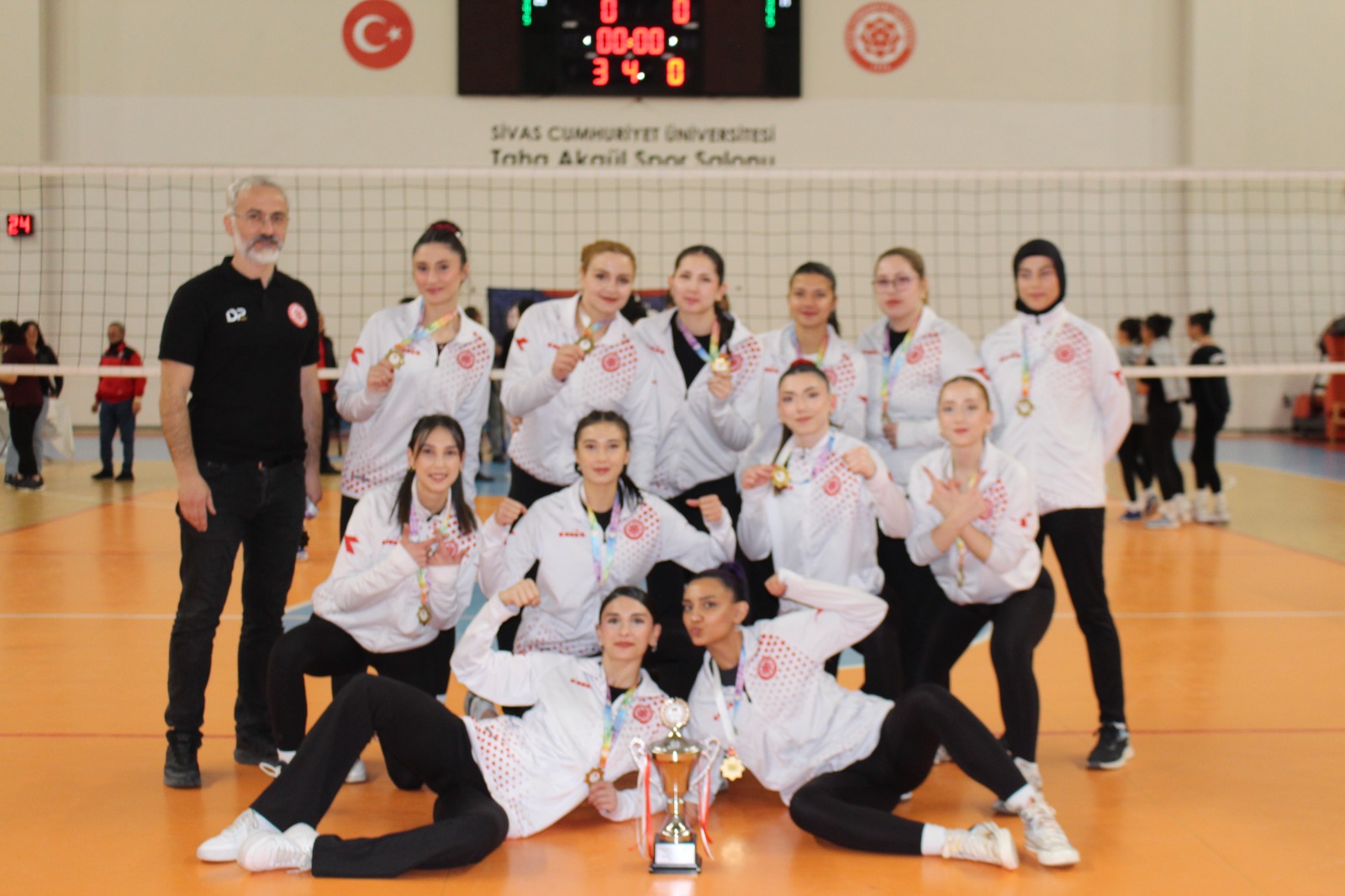 cu-universiteler-arasi-voleybol-3.jpg
