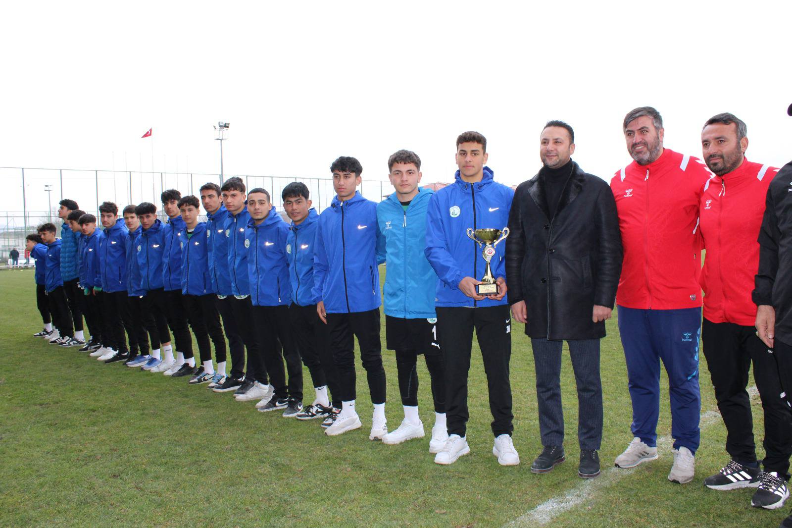 sivas-gucu-u14-u16-samopiyonluk-2.jpg