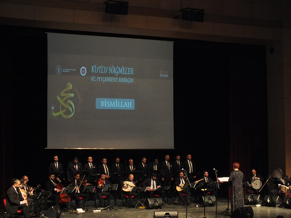 aa-20260207-40482950-40482947-sivasta-devlet-thm-korosu-sanatcilari-konser-verdi.jpg
