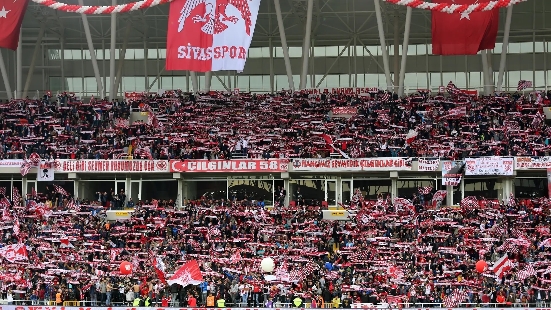 sivasspor-corum-fk-taraftar-3.jpg