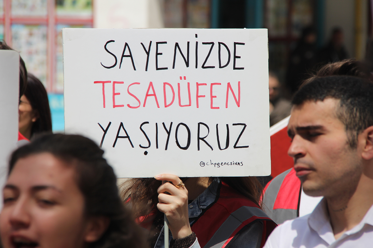 sivasta-davullu-zurnali-1-mayis-kutlamasi1.jpg