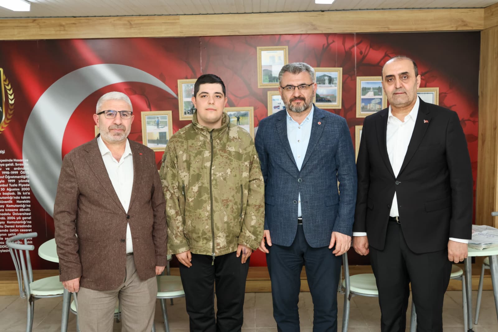 aa-20260511-41348729-41348728-ak-parti-sivas-il-baskani-tanriverdi-mehmetcigi-ziyaret-etti.jpg