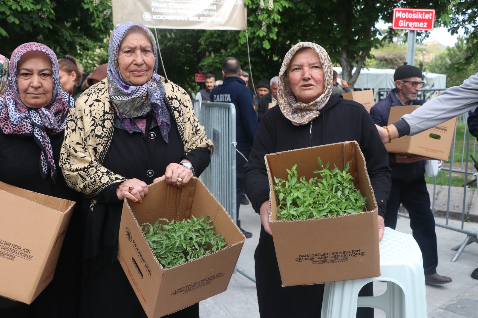 kayseride-300-bin-domates-fidesi-dagiti-1304541-387842.jpg