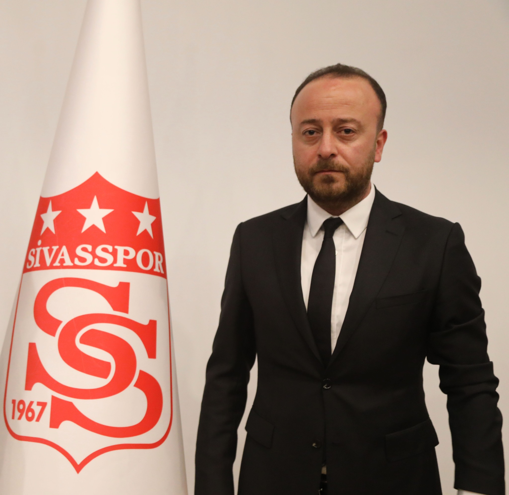 burak-ozcoban-sivasspor-1.jpg
