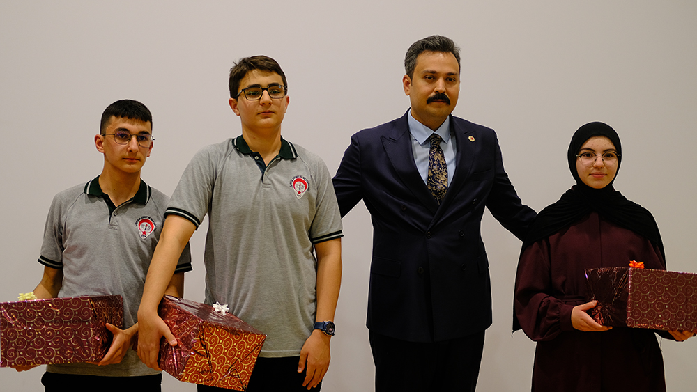 aa-20260521-41448947-41448946-sivasin-sarkisla-ilcesinde-liseler-arasi-bilgi-yarismasi-yapildi.jpg