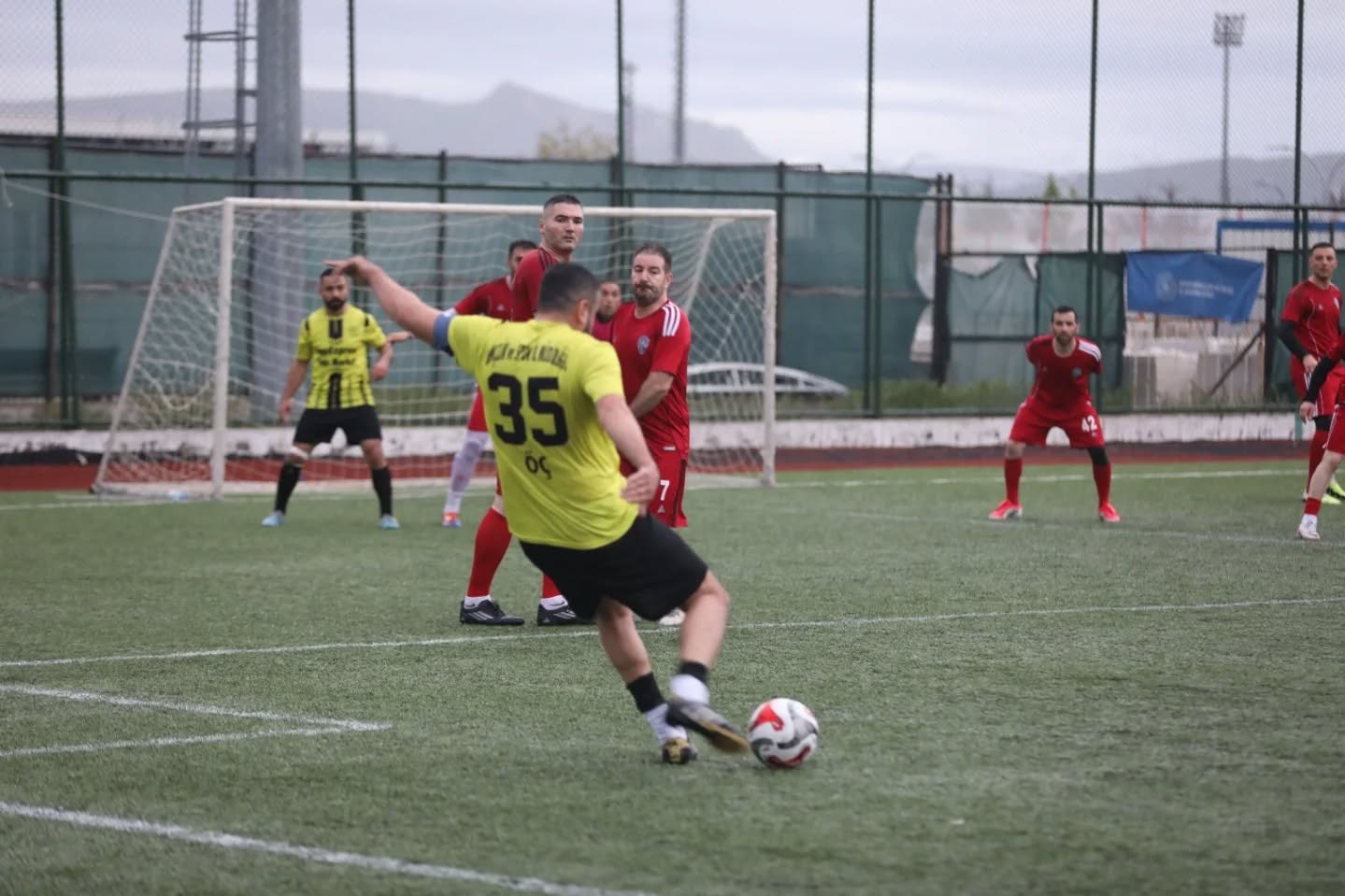 kurumlar-arasi-futbol-turnuvasi-1.jpg