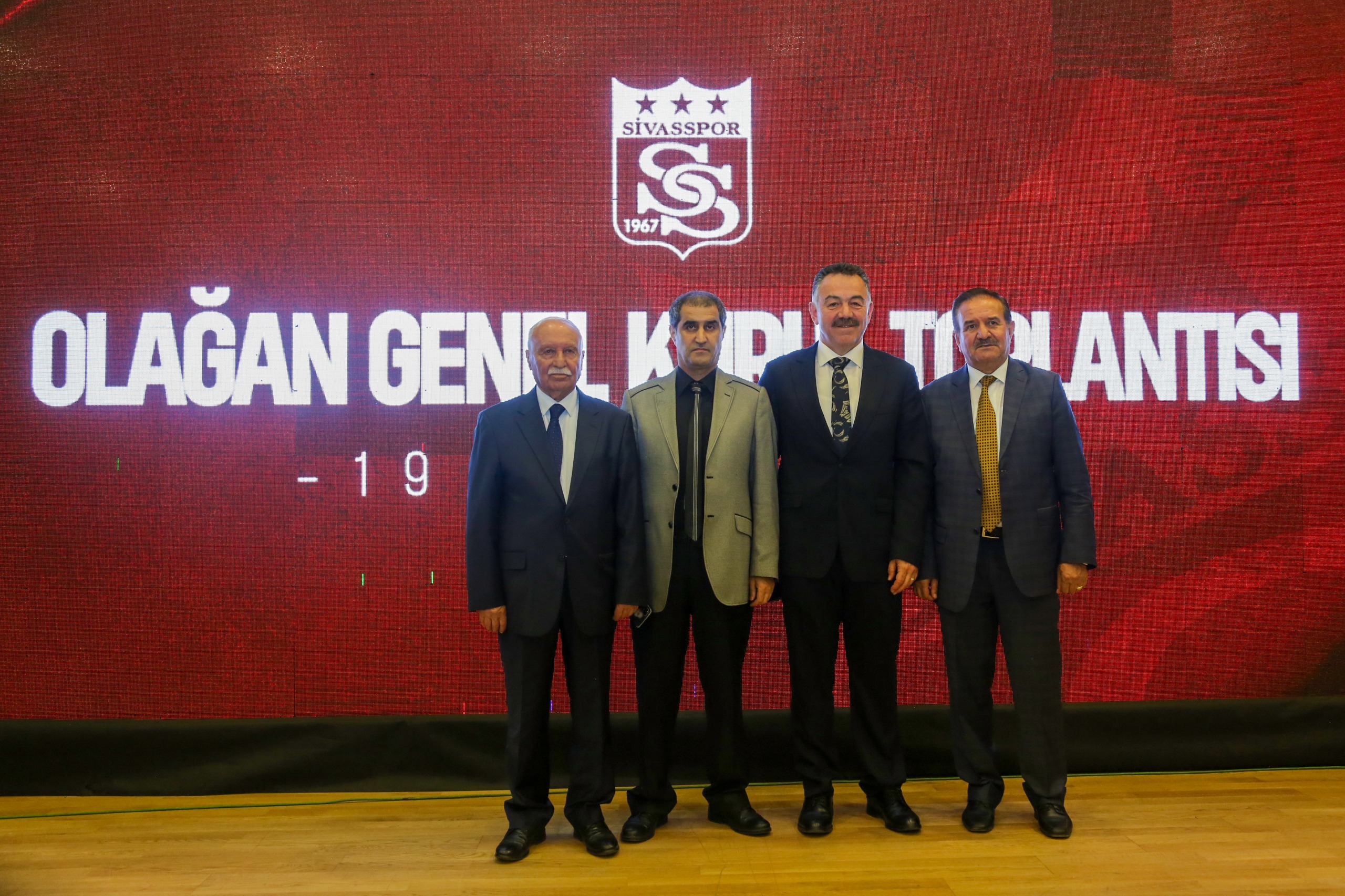 sivasspor-abdullah-guler-divan-1.jpeg